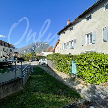 Studio en rez-de-jardin